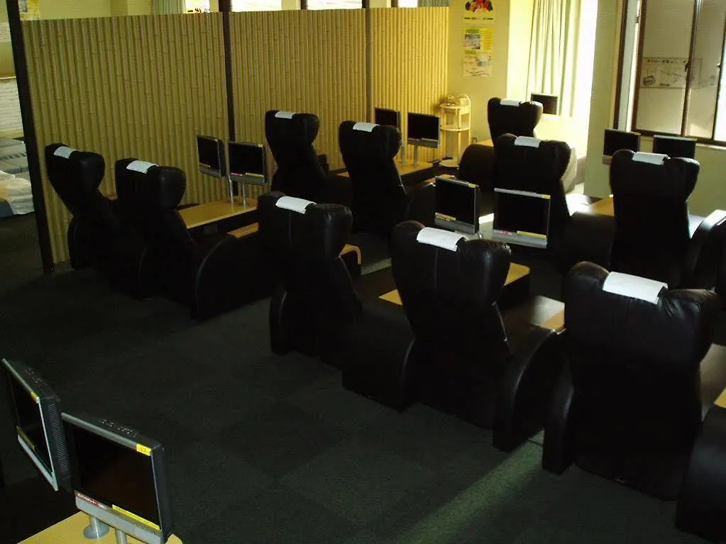 Capsule Hotel & Sauna Ikebukuro Plaza Токио